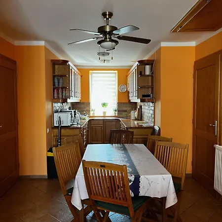 Sunset Apartmanhaz Διαμέρισμα *