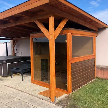 Sunset Apartmanhaz Διαμέρισμα Balatonvilágos