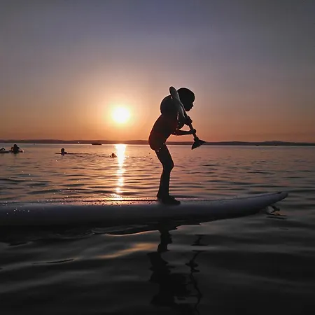 Sunset Apartmanhaz 아파트