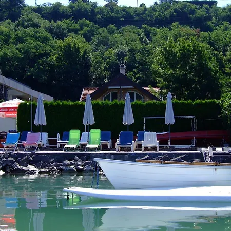 Sunset Apartmanhaz *