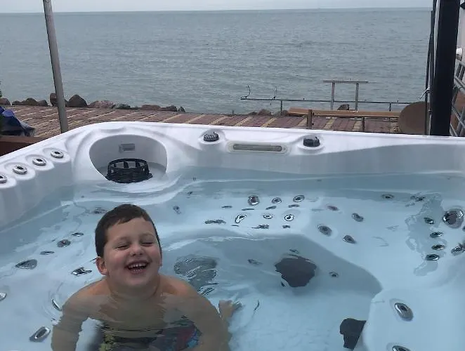 Sunset Apartmanhaz *